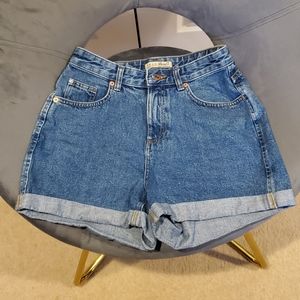 High wasted Jean Mom shorts